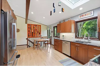 3990 Plymouth Circle, Madison, WI 53705 - Photo 12