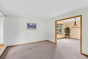 3018 Bosshard Dr, Fitchburg, WI 53711 - Photo 8