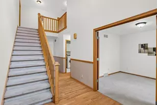 3018 Bosshard Dr, Fitchburg, WI 53711 - Photo 6