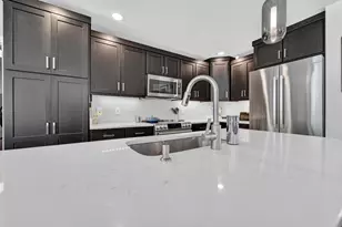 1264 Twisted Branch Way, Sun Prairie, WI 53590 - Photo 16