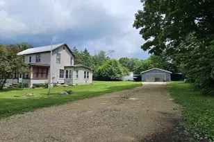 28953 Adam St, Sextonville, WI 53584 - Photo 6