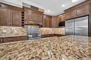 280 Drumlin Cir, Oregon, WI 53575 - Photo 16
