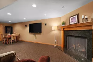 22 Stacy Ln, Madison, WI 53716 - Photo 34