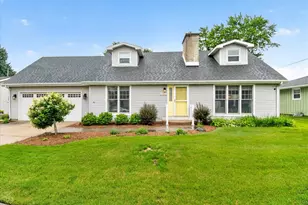 2502 Bradford Ave, Janesville, WI 53545 - Photo 2