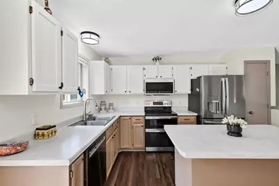 1013 Westridge Drive, Sun Prairie, WI 53590 - Photo 12