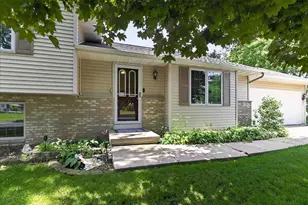 903 Crysta Trail, Cottage Grove, WI 53527 - Photo 6
