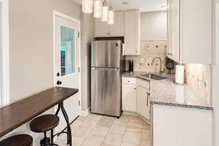 5513 Old Middleton Rd, Madison, WI 53705 - Photo 6