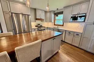 744 Sussex Dr, Janesville, WI 53546 - Photo 4