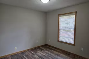 2221 Alongi Ln, Beloit, WI 53511 - Photo 16