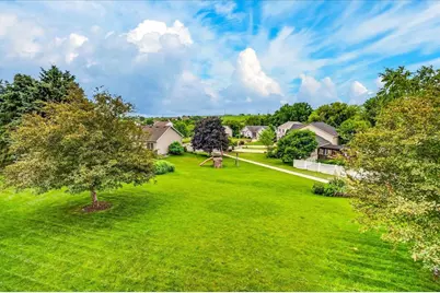 912 Vista Ridge Drive, Mount Horeb, WI 53572 - Photo 12