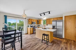 912 Vista Ridge Dr, Mount Horeb, WI 53572 - Photo 22