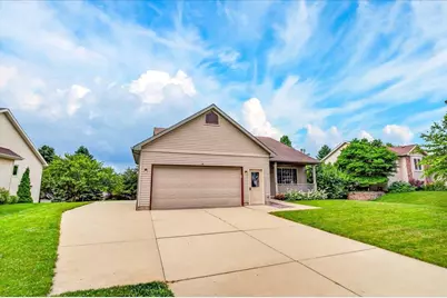 912 Vista Ridge Drive, Mount Horeb, WI 53572 - Photo 4
