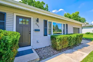 505 Mark Dr, Verona, WI 53593 - Photo 4