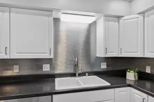 287 N Bird St, Sun Prairie, WI 53590 - Photo 16