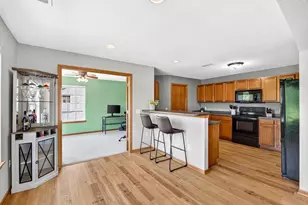 4817 Poplar Creek Dr, Madison, WI 53718 - Photo 14
