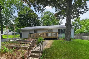 4810 Ilene Ln, Madison, WI 53704 - Photo 2