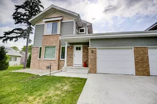 2756/2758 Lyman Ln, Fitchburg, WI 53711 - Photo 2