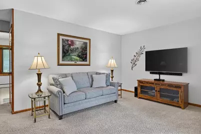 1610 Homberg Lane, Madison, WI 53716 - Photo 8