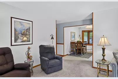 1610 Homberg Lane, Madison, WI 53716 - Photo 8