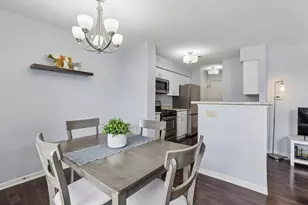 2830 Holborn Cir, Madison, WI 53718 - Photo 10