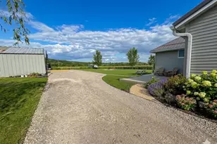 N2366 Weger Rd, Elroy, WI 53929 - Photo 6