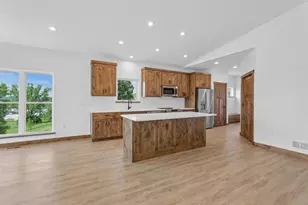 2158 Eastridge Cir, Reedsburg, WI 53959 - Photo 12