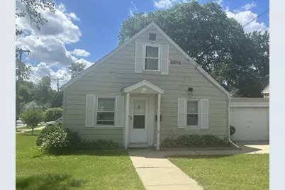 1702 Park Street, Middleton, WI 53562 - Photo 2