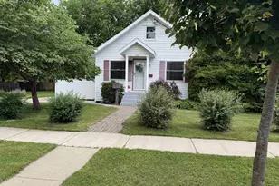 359 6th St, Prairie Du Sac, WI 53578 - Photo 2