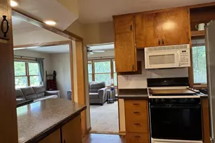 359 6th St, Prairie Du Sac, WI 53578 - Photo 10