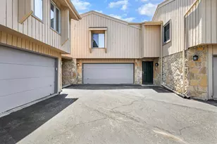 7305 Donna Dr, Middleton, WI 53562 - Photo 34