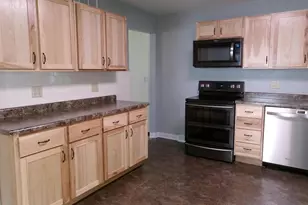 311 De Clark St, Beaver Dam, WI 53916 - Photo 8
