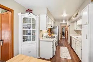 4526 Anniversary Ln, Madison, WI 53704 - Photo 16