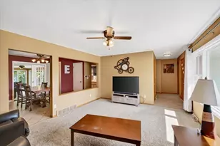 78 S Harmony Dr, Janesville, WI 53545 - Photo 4