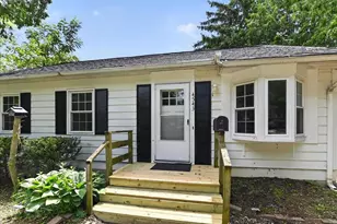 4345 Lilac Ln, Madison, WI 53711 - Photo 4