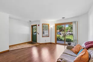 810 S Gammon Rd, Madison, WI 53719 - Photo 10