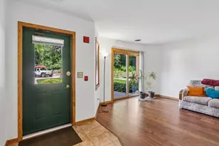 810 S Gammon Rd, Madison, WI 53719 - Photo 4