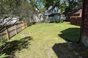 1030 Prairie Ave, Beloit, WI 53511 - Photo 24