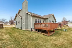 113 Jennifer Cir, Mount Horeb, WI 53572 - Photo 34