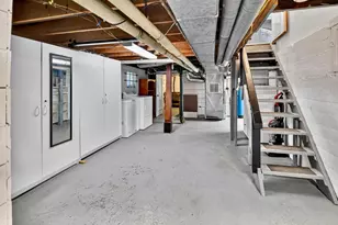 15 S Hancock St, Madison, WI 53703 - Photo 42