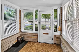 15 S Hancock St, Madison, WI 53703 - Photo 8