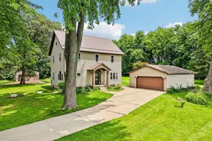 W5440 Halverson Dr, Poynette, WI 53955 - Photo 2
