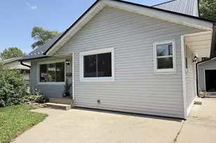 314 Monroe St, Sauk City, WI 53583 - Photo 2