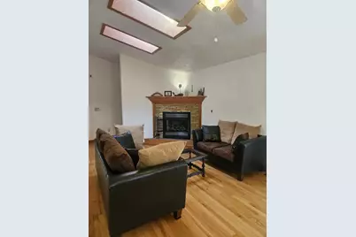 516 N East Street, Blue River,  53518 - Photo 14