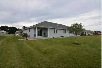 905 Roosevelt Street, Baraboo, WI 53913 - Photo 2
