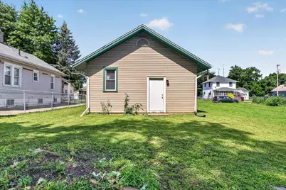 1621 Dewey Avenue, Beloit, WI 53511 - Photo 32