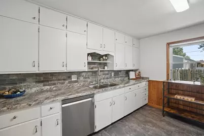 2631 Roosevelt Avenue, Janesville, WI 53546 - Photo 10