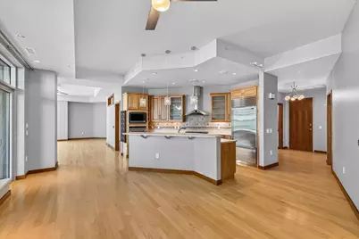 350 S Hamilton Street #204, Madison, WI 53703 - Photo 6