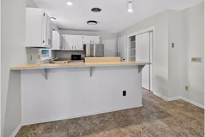 6806 Stratford Drive, Madison, WI 53719 - Photo 8