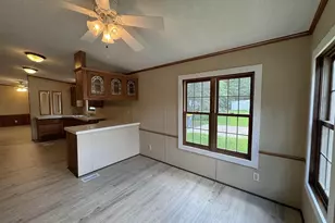 2018 Edgeview Dr, Monroe, WI 53566 - Photo 12