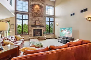 4498 Nina Ln, Middleton, WI 53562 - Photo 8